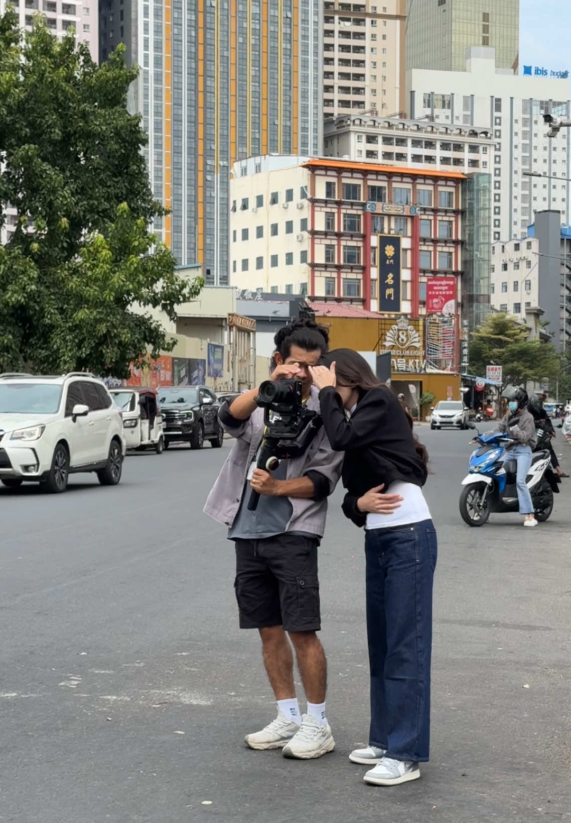 បានម៉ារស់ៗទេ😂@Sithy Nika @U-Mee #fyp #viral #cambodia #កូនអ្នកប៉ៃលិន #videography #video #photographer #photography #reels #life #Love 