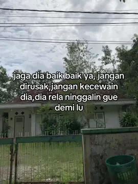 pliss,,jangan buat dia sakit hati #4u #fyp #quotes #sadvibes #galaubrutal🥀 #gamonbrutall🥀 #sadboy 
