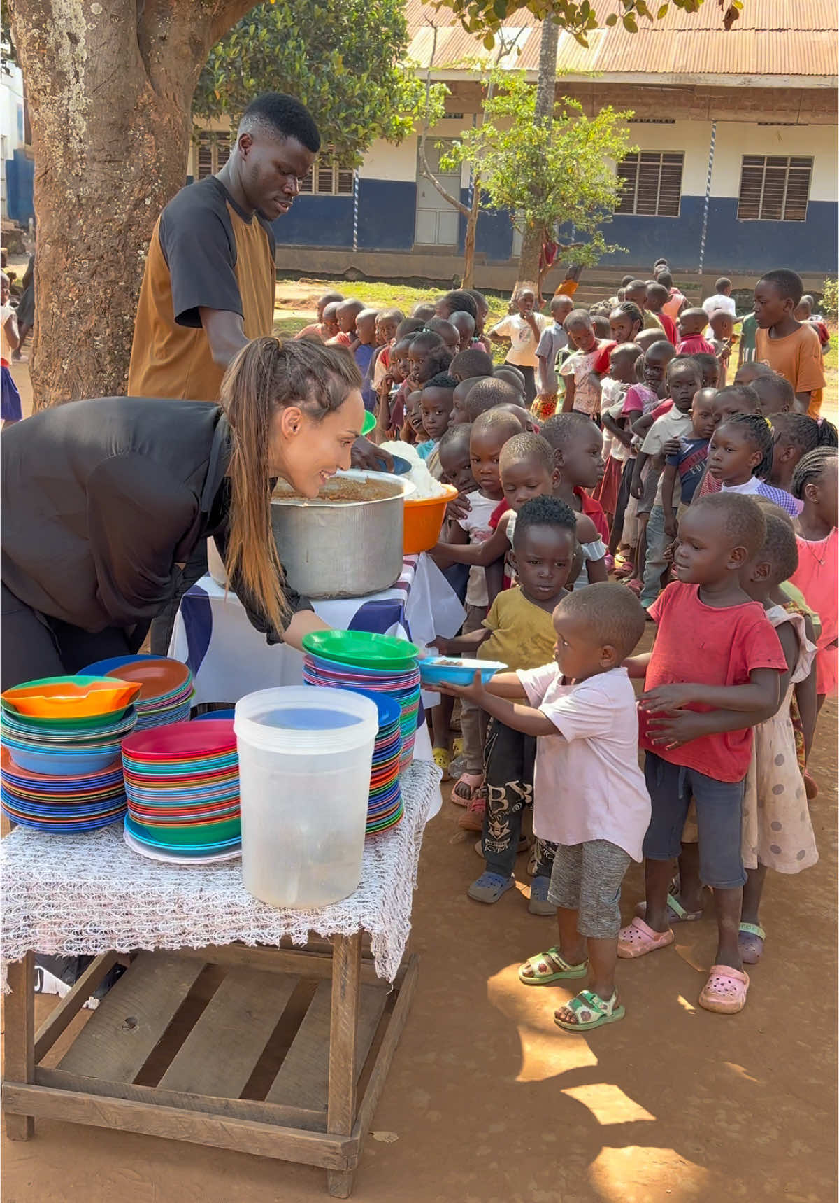 Try to be a rainbow in someone’s cloud! Kindly tap into the link on our bio/profile and donate now for food so that you can help us continue feeding our big family of 300 Children 🙏🏻 #allanchildrenministries #allanchildrenfoundation 