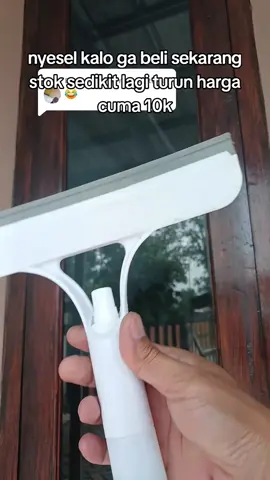 Membalas @riski.romttullahalat pembersih kaca dengan semprotan atau wiper spray lagi promo ya #wiperspray #alatpembersihkaca #pembersihkaca #pembersihkacajendela #megaguncang1212 #gebyarbelanjadesember 