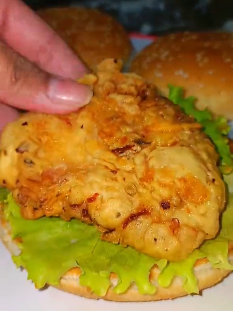 Chicken burger  . . #shorts #goviral #100k #1millionaudition #foryoupage #viralvideo #food #cooking #Recipe #viraltiktok #viral #tiktok #foryou #fyp 