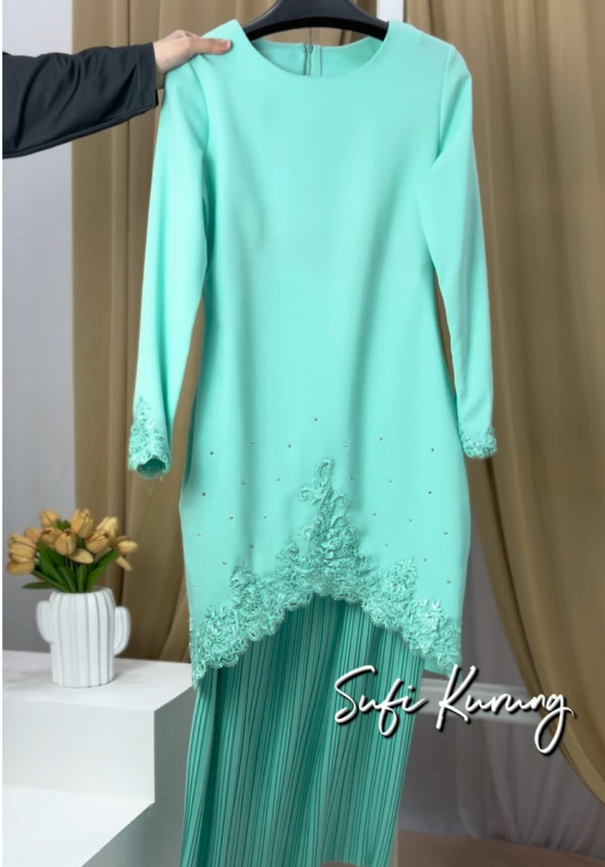 Sufi Kurung in code mint💚 #fyppppppppppppppppppppppp #masukberandafyp #bajumurah #jentayubravoboutique #jualanmurahonline #bajukurungkids #bajumomandkids #butikplussizekualalumpur #fyp #bajukurungmatchymatchy #masukberandatiktok 