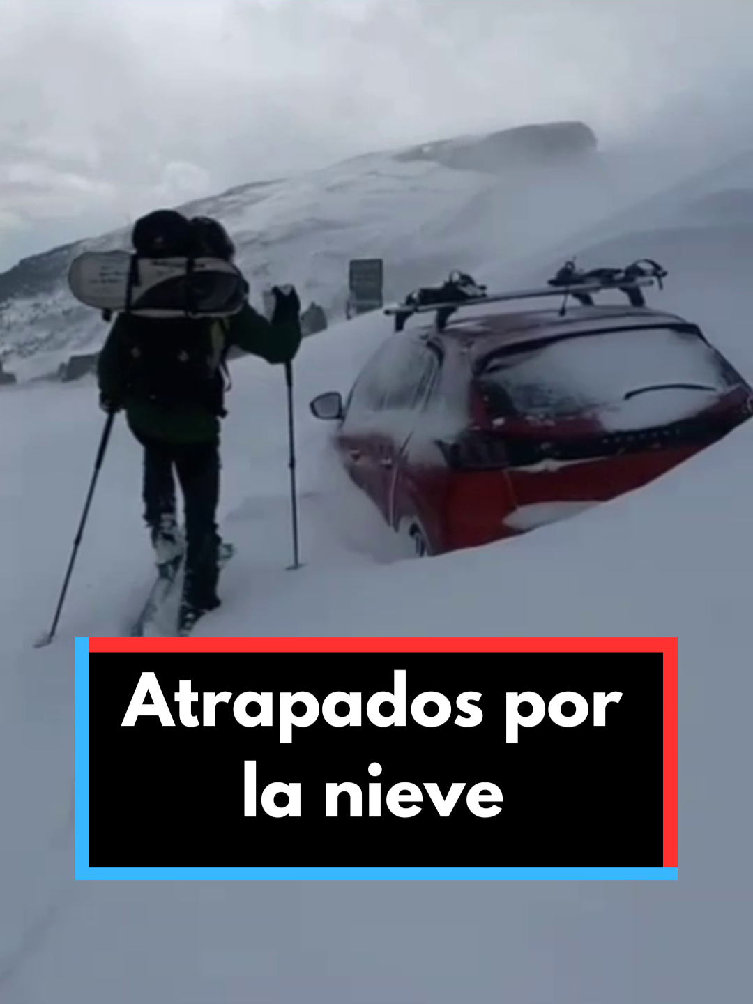 Atrapados en la #nieve ❄ La #guardiacivil rescata a dos personas atrapadas en su coche en el #pirineoaragonés. Los agentes han tenido que acudir con esquís de travesía para poder llevar a cabo el #rescate  #noticias #noticiastiktok