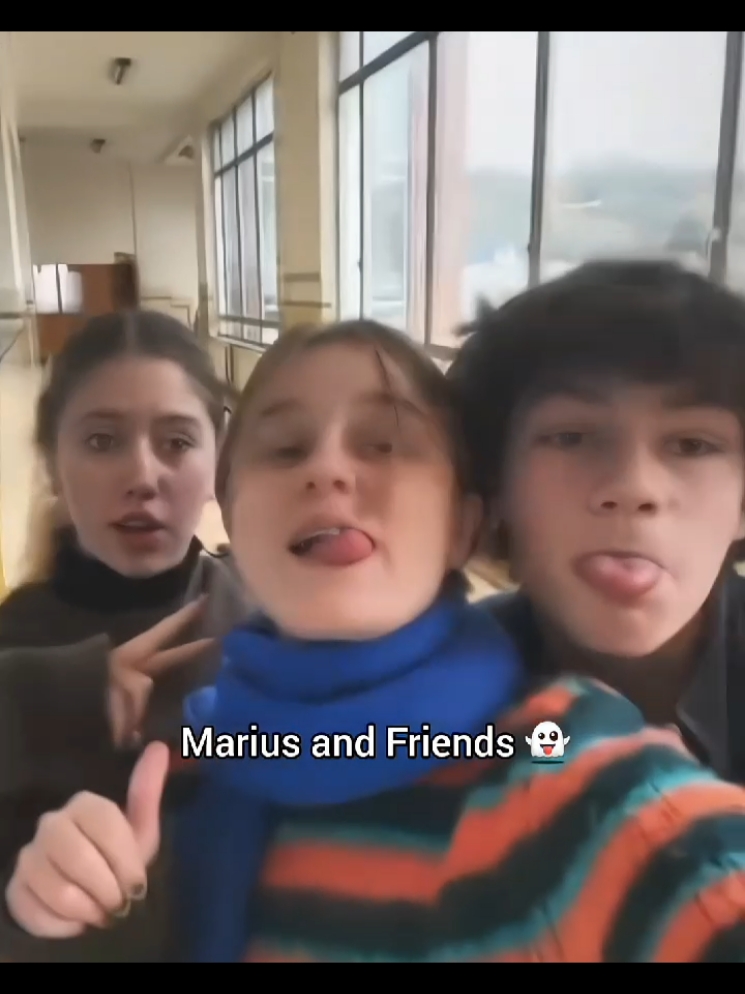 Marius and friends moments #mariusdesaeger #younghearts #youngheartsfilm @Marius De Saeger @COPPES 