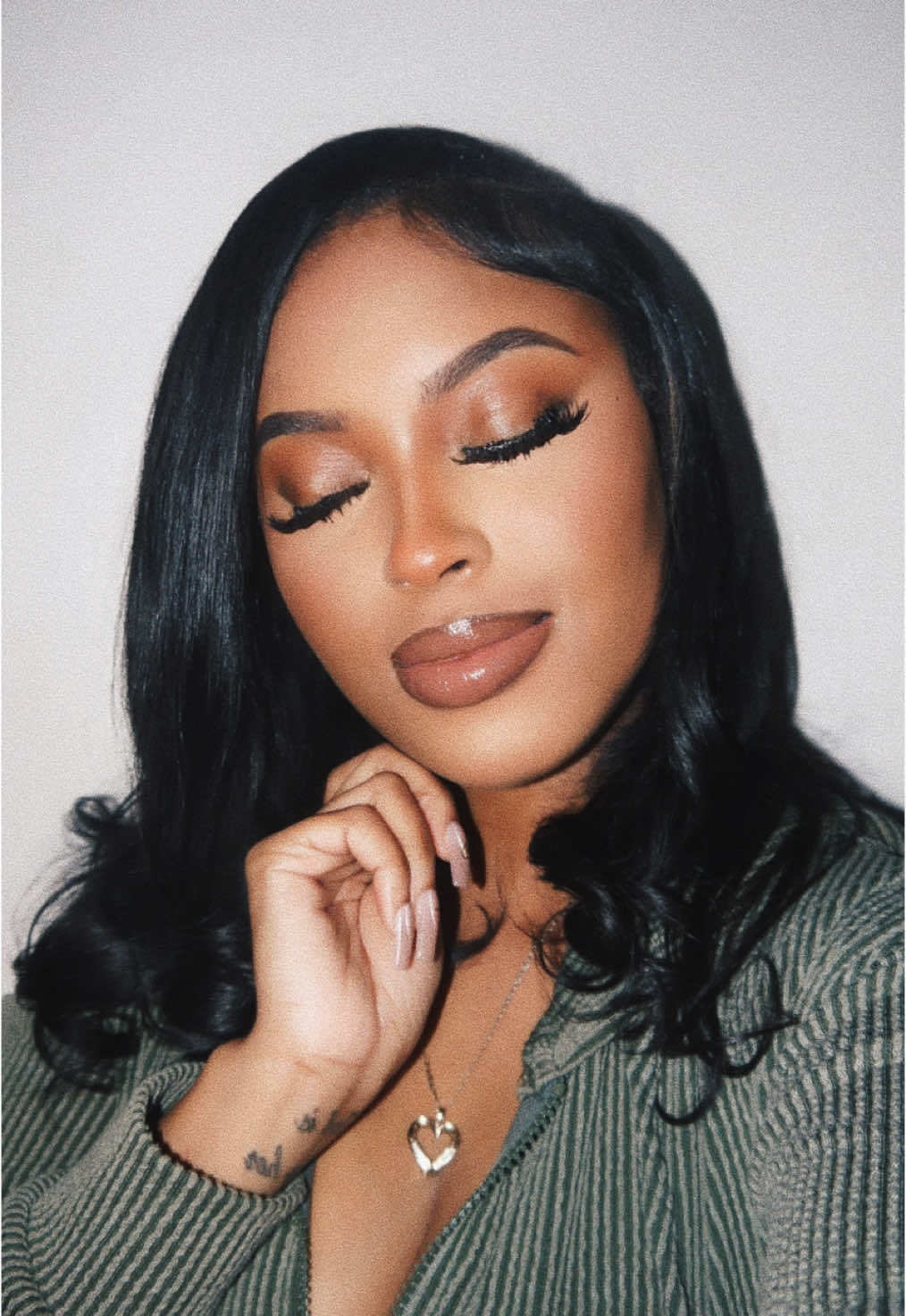My fav makeup rountine✨  #baseroutine #easymakeup #fallmakeup #winterskincare 
