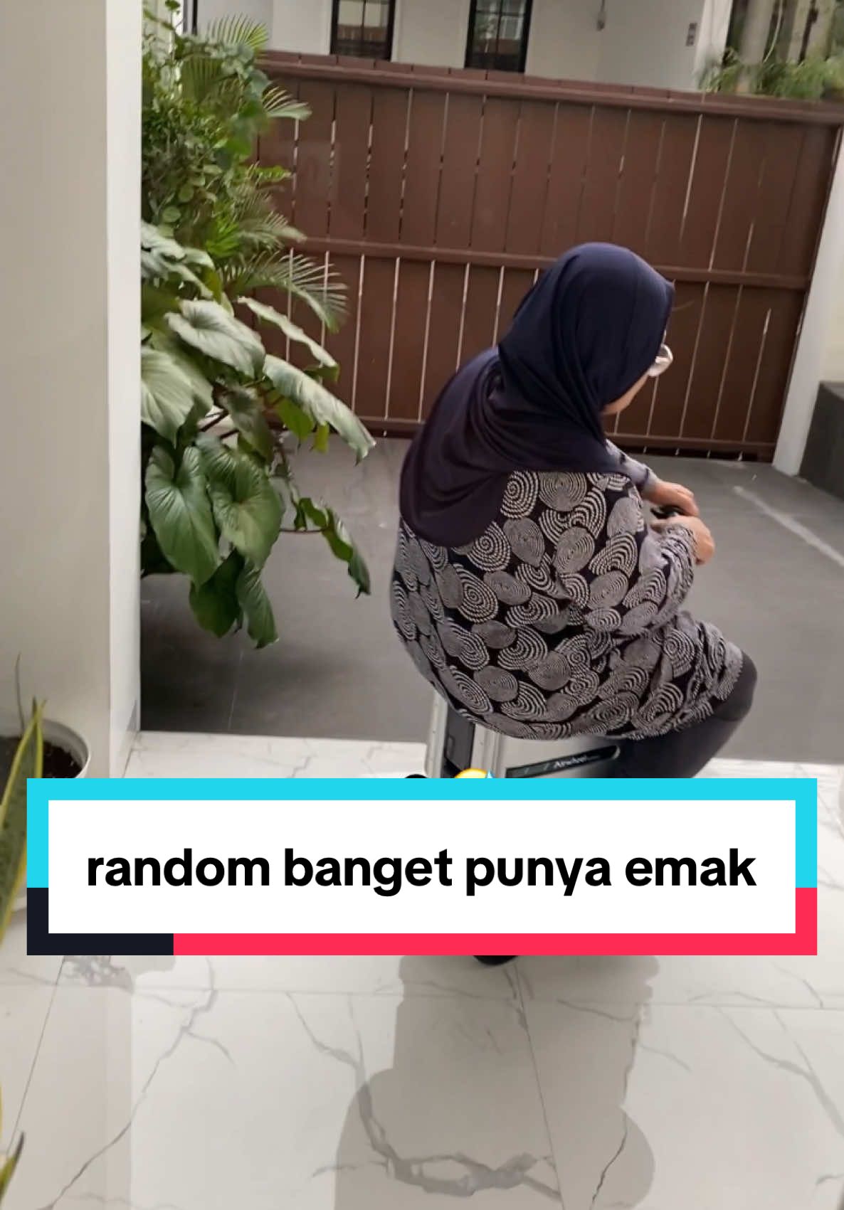 sampe segitunya nungguin daritadi