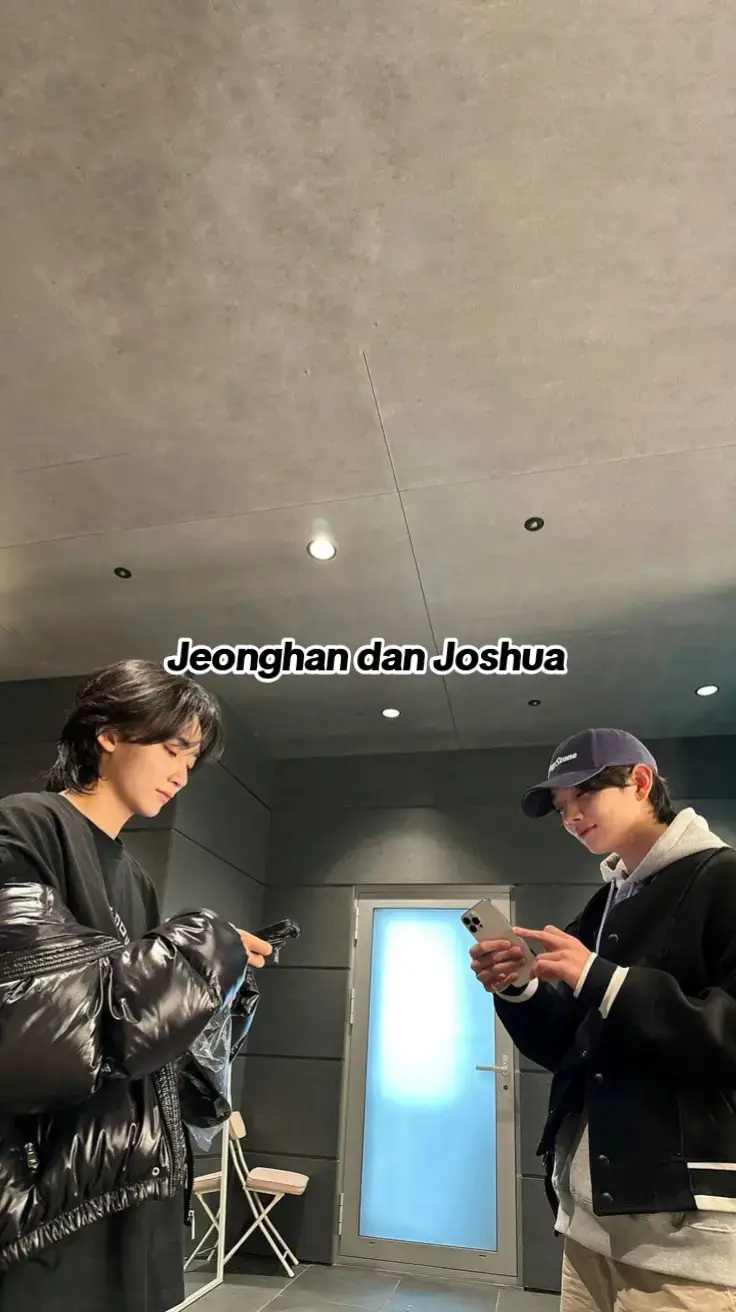 Mungkin Joshua punya jadwal live 6 bulan sekali atau mungkin pake hp perusahaan buat ngelivenya 😭😭 #seventeen #seventeen17_official #jeonghan #jeonghanseventeen #joshua #joshuaseventeen 