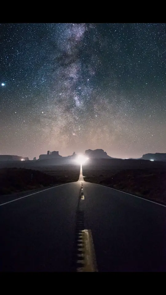 Made a quick stop tonight at mile 13, Utah HWY 163 (Forrest Gump Point) on the way to our cabin to take a photo of the Milky Way! #milkyway #utah #forrestgump 