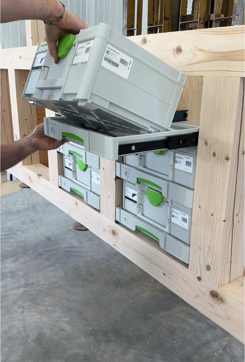 In my old shop I had the @Festool Canada systainers stacked up and anytime I needed to get something inside I had to find the right one and sort through and unstack them until I got to the right one but now with these SYS-AZ pull out drawers I can just find the one I need and slide open the drawer, open the top and easily access anything I need 👍 #workshop #festool #woodwork 