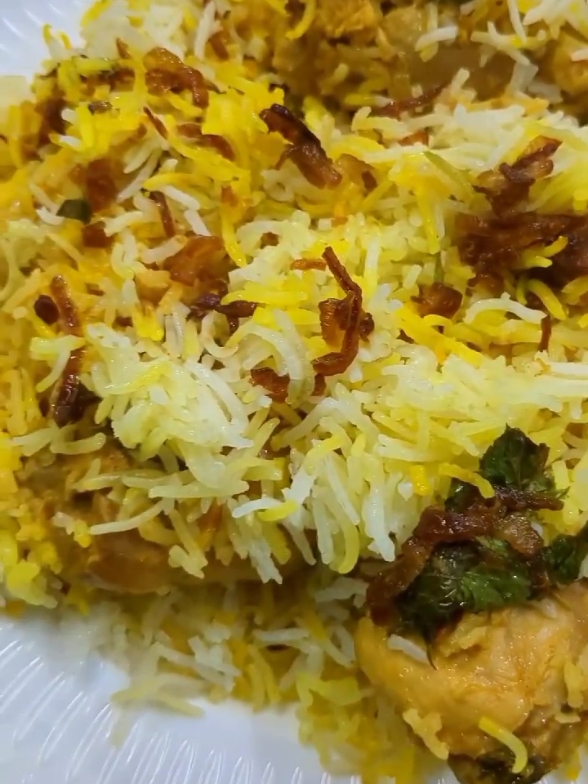 Chicken Biryani #LIVEReason #LIVEIncentiveProgram #PaidPartnership #chicken #biryani #spicy #Recipe #cooking #food #bbq #viral #viralvideo #fyp #foryou #foryoupage #grow #account #growmyaccount #unfrezzmyaccount 