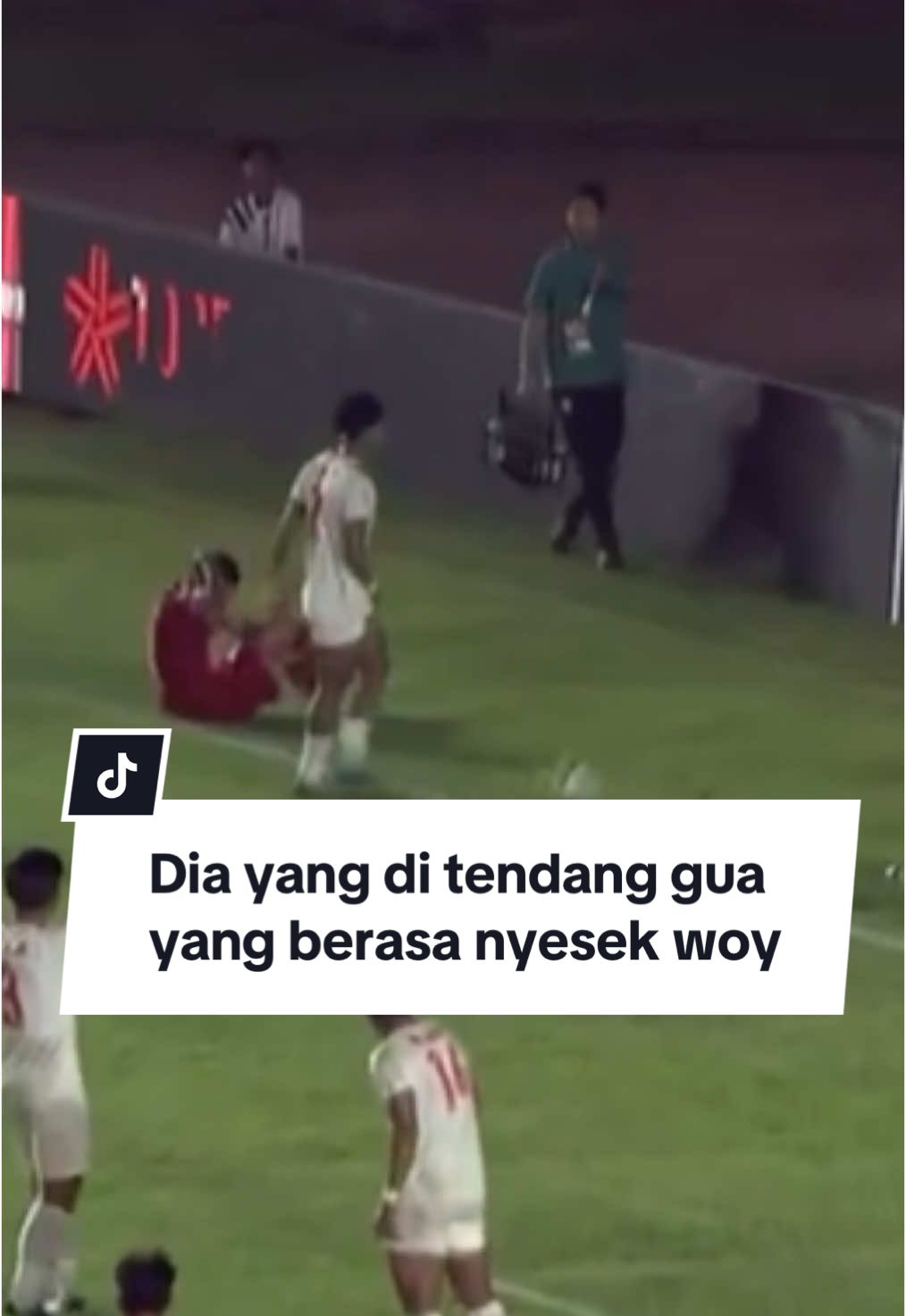 Marselino yang kena bola, gua yang kesakitan 🥹 #fyp #fypage #marselino #timnasindonesia #timnas #pialaaff #aff #tiktokpelitfyp #foryou 