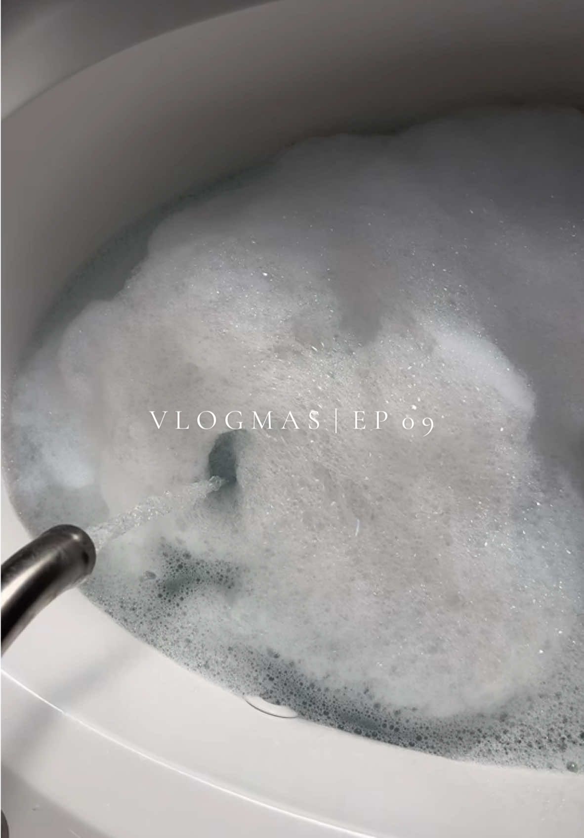 v l o g m a s  |  ep09 🦌 — Soft moments, strong beginnings. 🛁✨ #Vlogmas2024 #hygiene #wellness #selfcaretips #kbeauty #hygienetips 