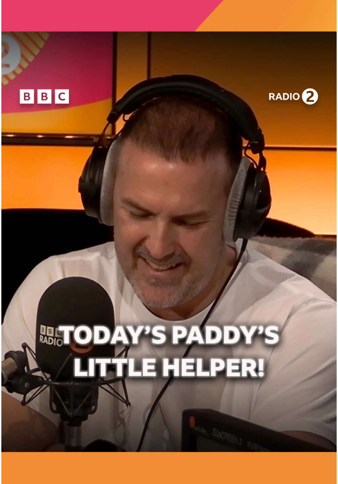Paddy’s Little Helper: Archie! 🎅 #paddymcguinness 