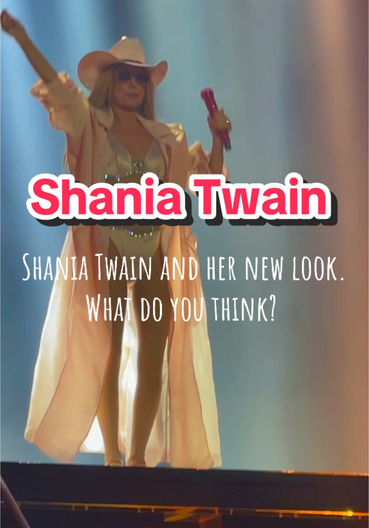 #shaniatwain. Yes it’s really her. #newlook #whatdoyouthink?  #shania 