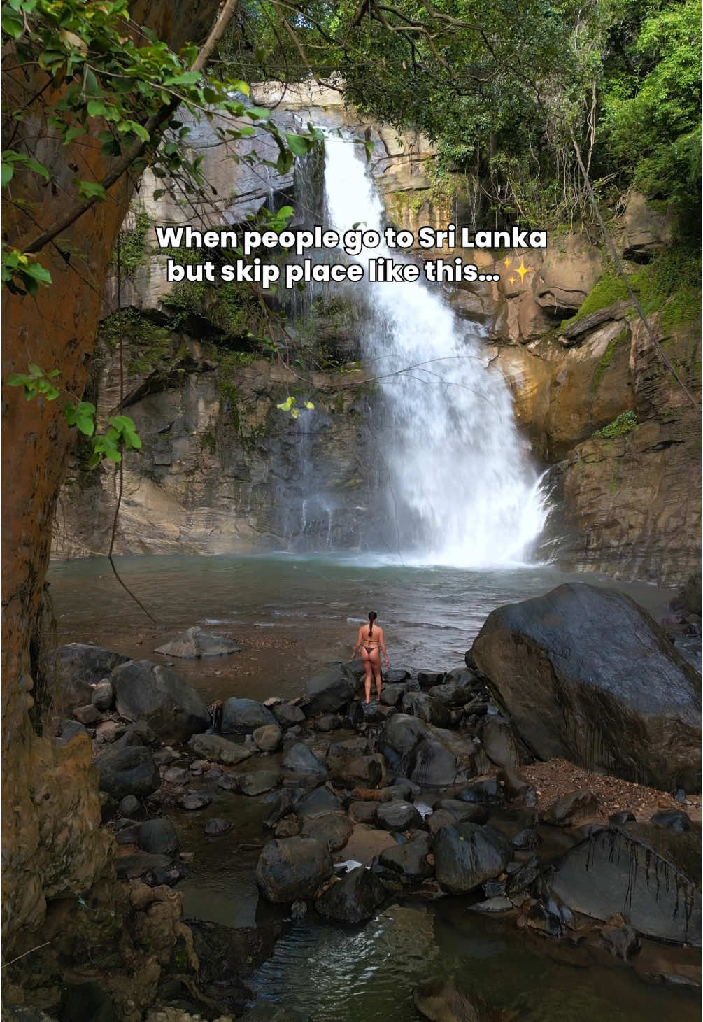 This waterfall in Sri Lanka is unreal 🇱🇰✨ 📍Ellewala Waterfall, Wellawaya, Sri Lanka 1h from Ella, this waterfall is a hidden gem in Sri Lanka as it is not very well known 😍 We were alone, it was incredible 🥹 The hike is easy and really not long, it takes 10 minutes to reach the waterfall 🌿 How to get there : the best way is the scooter, you can rent one for 3000 rupees a day 🛵 Don’t swim, as there is a lot of current ! #srilanka #srilankatravel #srilankatrip #srilanka🇱🇰 #visitsrilanka #travelsrilanka #ellewalawaterfall #srilankawaterfalls #naturelovers #exploresrilanka #ellewala #hiddengem #travelbucketlist #traveltiktok 