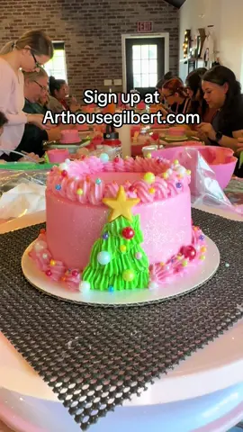 Take a beginners cake class with me 🥰🥰 sign up at @The Art House Gilbert website!  #arizona #az #thingstodoinaz #gilbertaz #cake #cakedecorating #cakedecoratingclass #cakes 