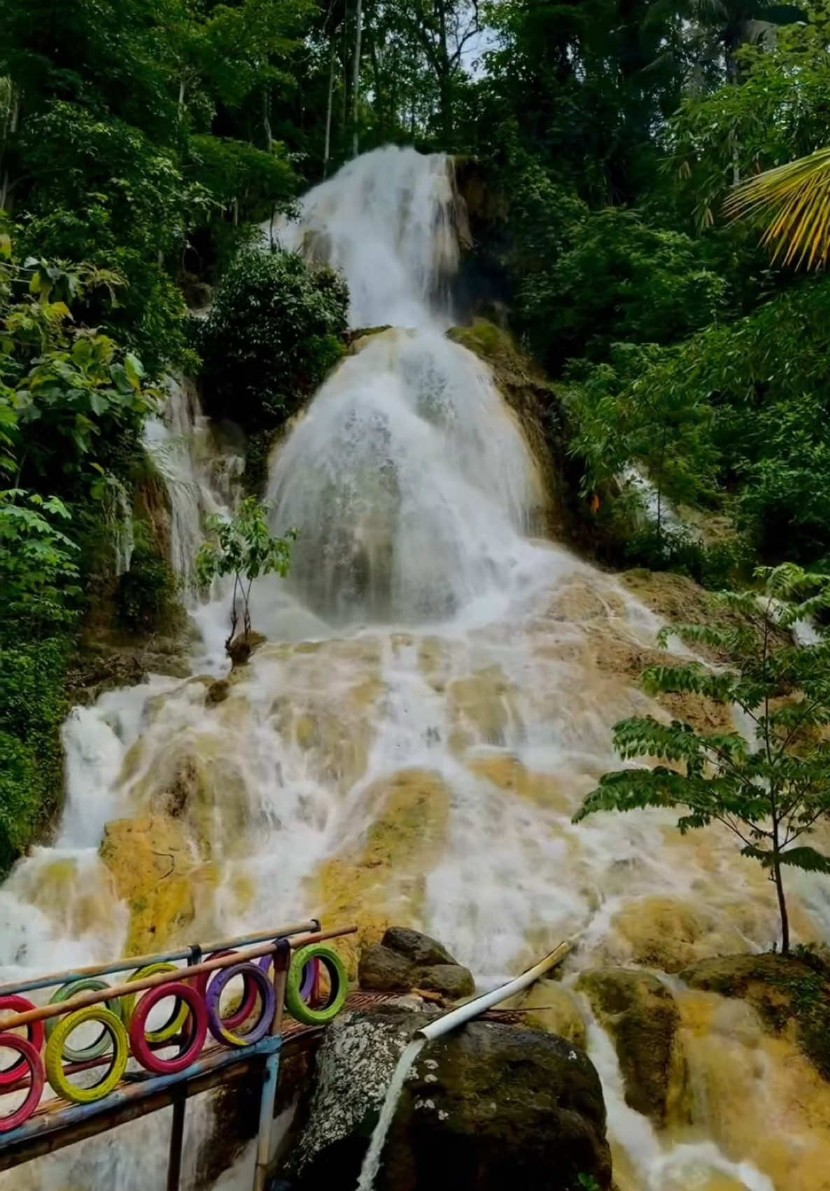 Air terjun kapyuran #ngadirojolorokpacitan #pacitanwonderful #pacitan24jam #pacitanparadiseofjava 