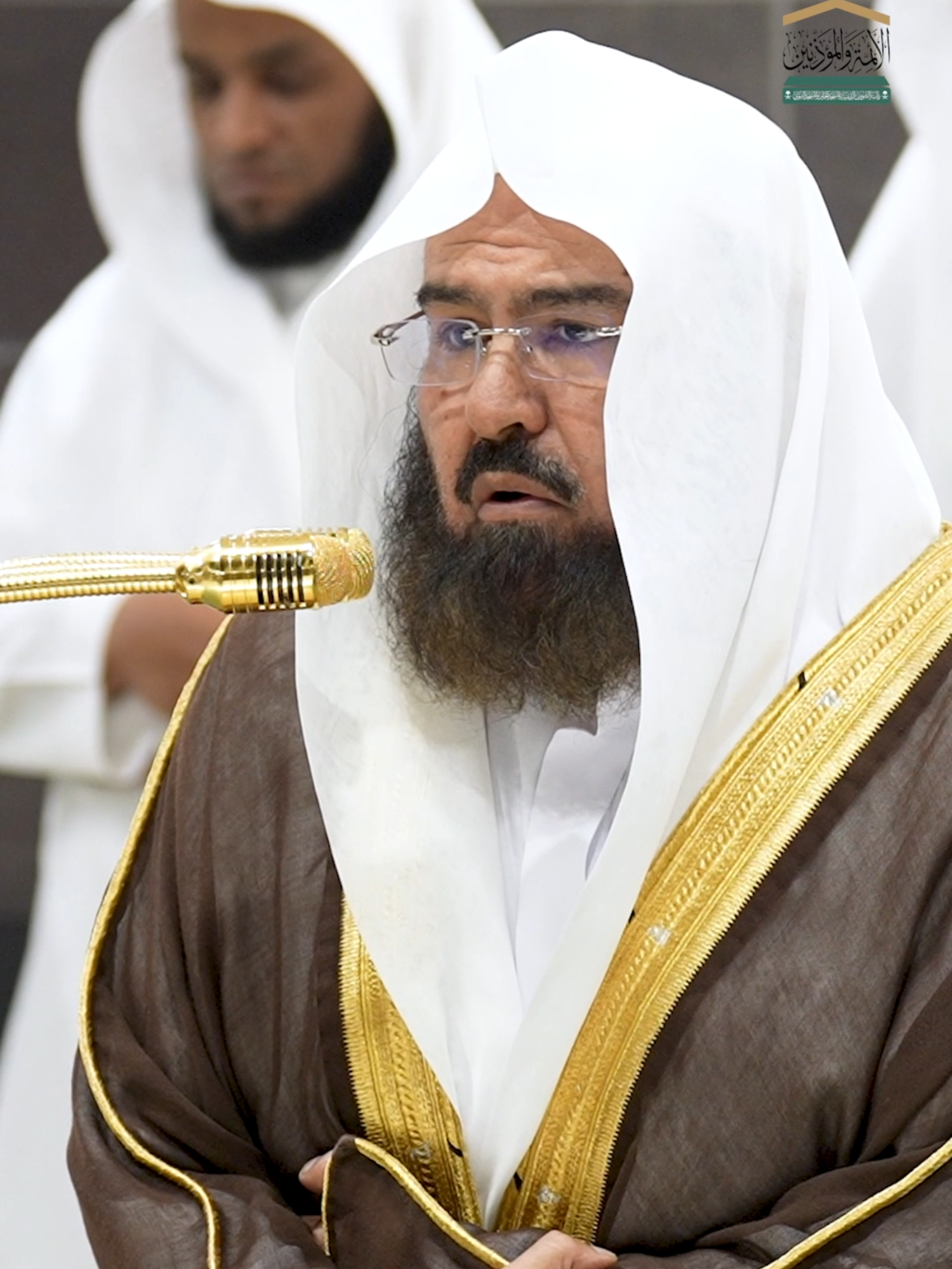 الإيمان سبب لدفاع الله عز وجل عن العبد ورعايته له ﴿إِنَّ اللَّهَ يُدافِعُ عَنِ الَّذينَ آمَنوا إِنَّ اللَّهَ لا يُحِبُّ كُلَّ خَوّانٍ كَفورٍ﴾.  تلاوة لمعالي الشيخ  أ.د.#عبدالرحمن_السديس  من صلاة العشاء 8 جمادى الآخرة 1446هـ.