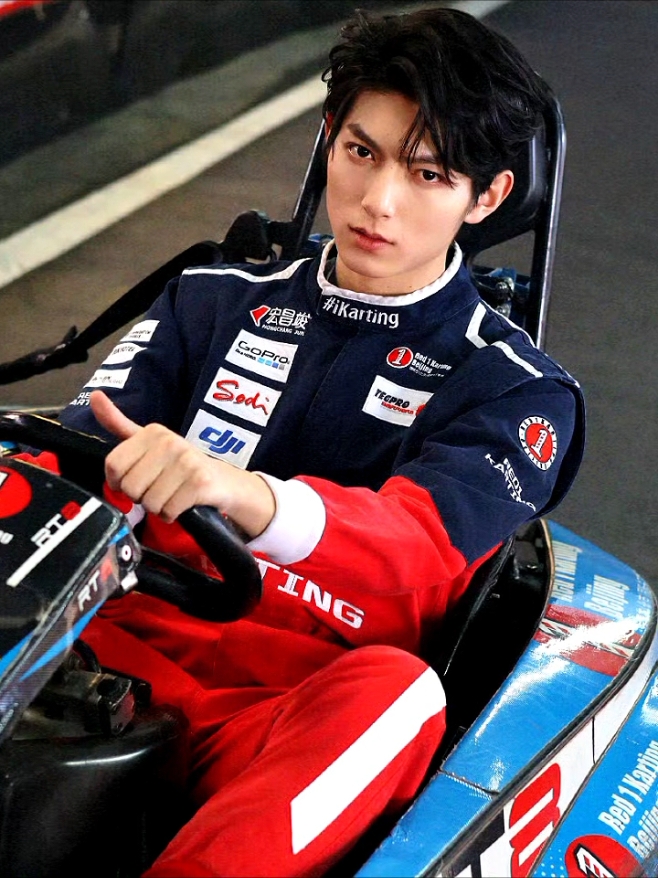 My kind of Racer 🤭 #Fanzhixin #CapCut #douyin抖音 #4u #viral #chineseboy 