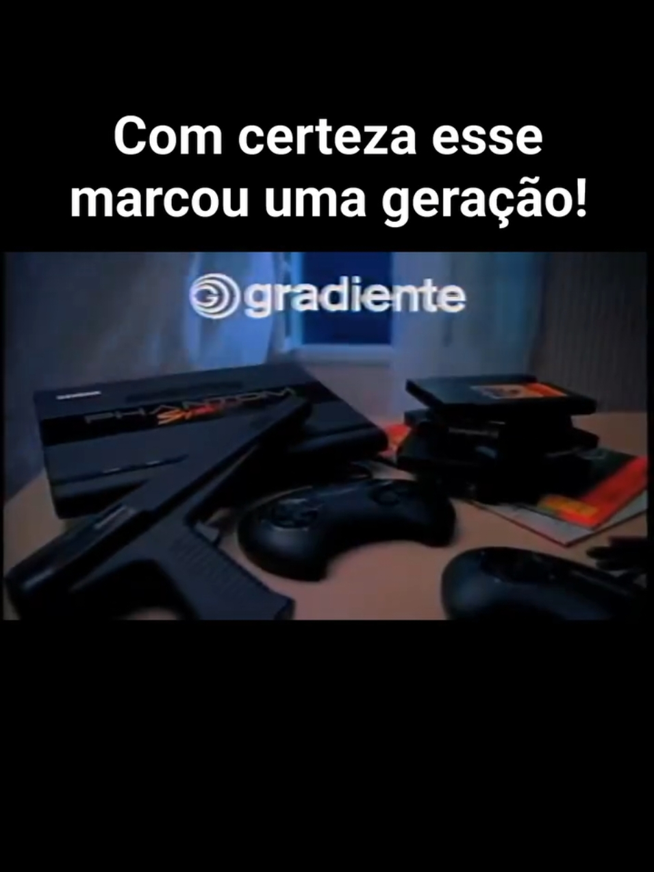 Phantom System foi um videogame baseado no Nintendo de 8 bits (conhecido comumente de clone), com seu design baseado no Atari 7800 e com os controles semelhantes aos do Mega, ele tinha suporte aos cartuchos de 72 pinos do Nes Americano, mas com um adaptador você também jogava os jogos do Famicom Japonês. Foi lançado em 1989 pelas mãos da Gradiente. #videogames #retro #retrogames #retrogaming #NES #famicom #PhantomSystem