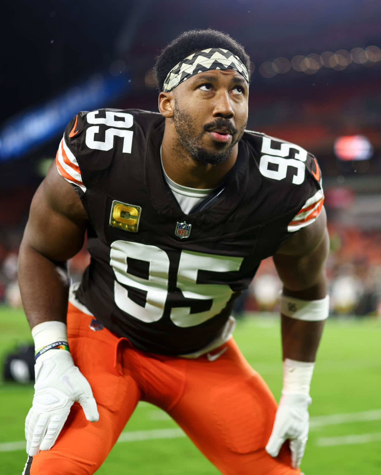 Myles Garrett started it… PITTSBURGH finished it. Cleveland SUCKS #s#steelboominh#herewegos#steelerss#steelernations#steelerscountryp#pittsburghs#steelcitys#steelercitybreakroomp#pittsburghsteelersb#blackandyellowt#terribletowel4#412d#dangerussm#mrunlimitedl#letrusscookc#coachtomling#gpg#georgepickensm#muuuuuthn#najeeharrisg#gamewreckert#tjwattb#boswellt#theboza#area51m#minkahfitzpatricks#steelersvictoryn#nsanesportsgroupm#misterwilsonmedia