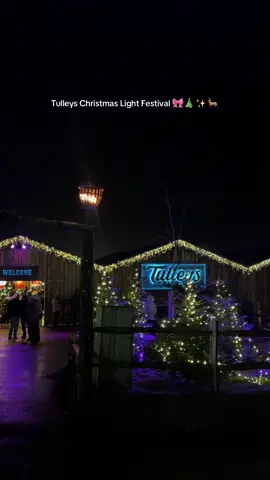 Tulleys Farm Christmas Light Festival 🎀🎄🦌✨ #christmas #christmas2024 #tulleys #tulleysfarm #winterbreak #fyp 