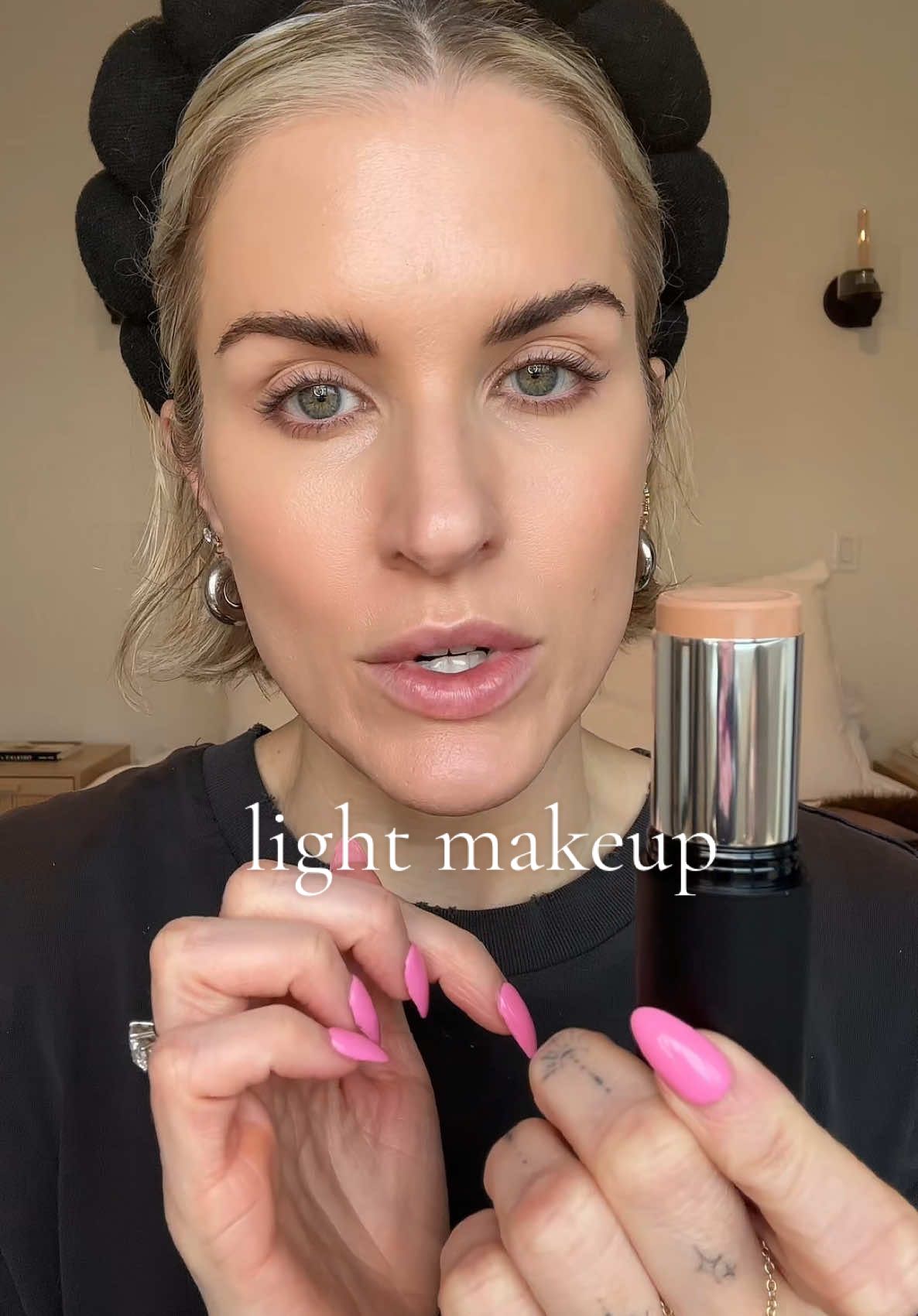 Thanks for the chat❤️ happy monday!! #makeup #makeuptutorial #MakeupRoutine #sephora #nomakeupmakeup @sephora @Tower 28 Beauty @Olehenriksen @makeupbymario @rhode skin @Benefit Cosmetics @Diorbeauty 
