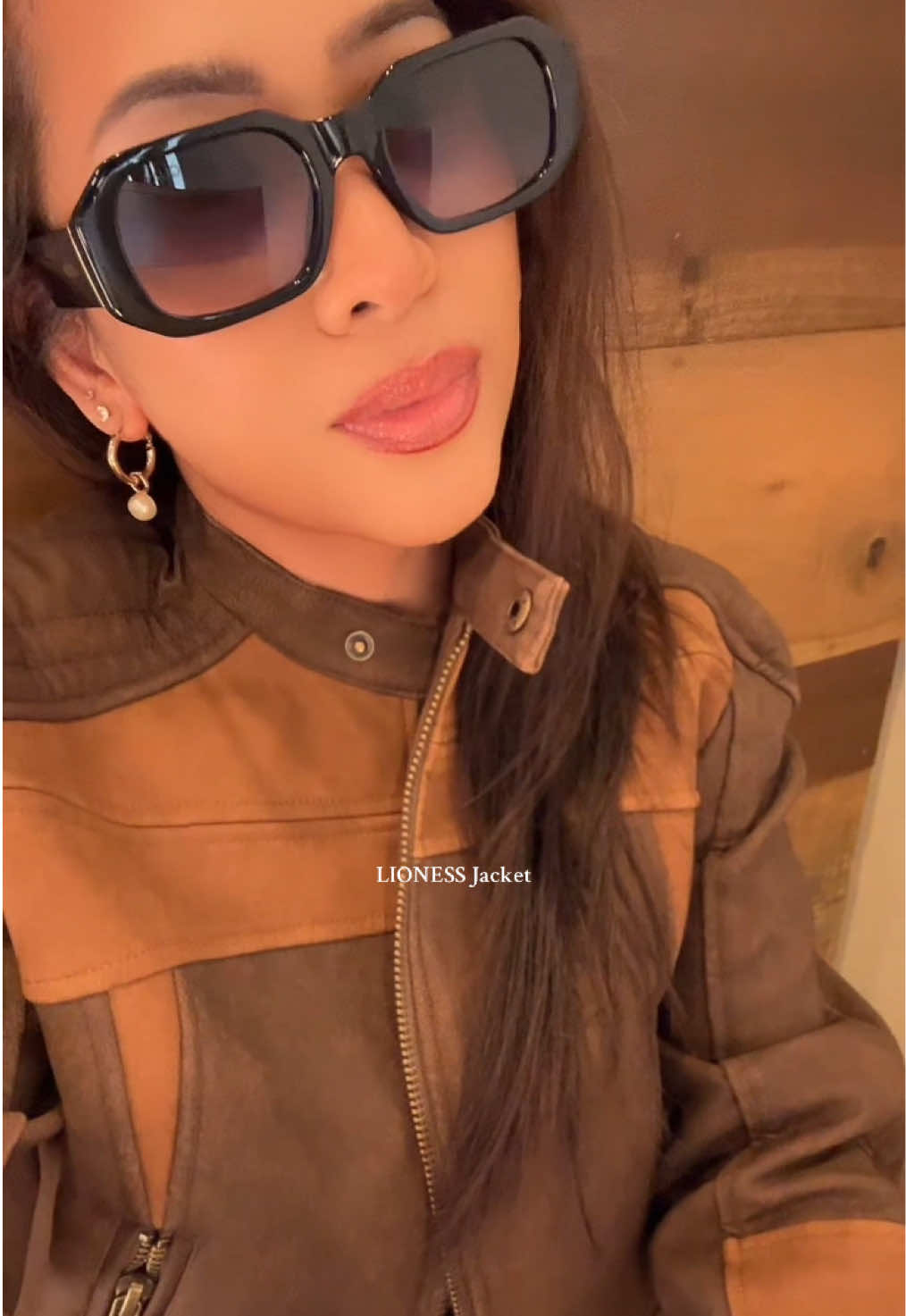 Brown 🤎 Jacket @LIONESS @Quay #brownjacket #quayaustralia #quaysunglasess #lionessjacket 