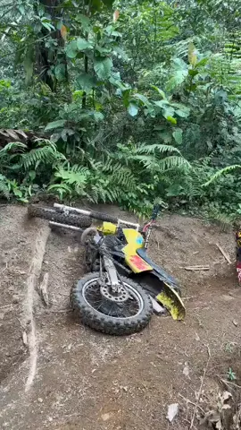 jatuh bangun 😆#fypシ゚ #trailadventureindonesia 