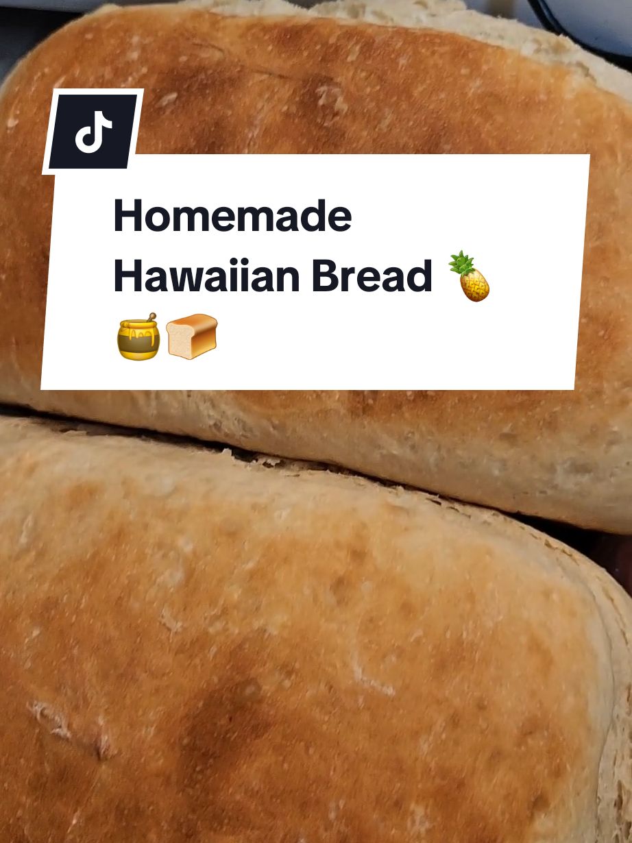 Homemade Hawaiian Bread 🍍🍞  Replacing the water with pineapple juice and adding some honey creates such a great flavor.🍯🍍  This would be perfect for those upcoming holiday parties. #hawaiianbread #bread #homesteading #freshbread #recipes #homemadefood