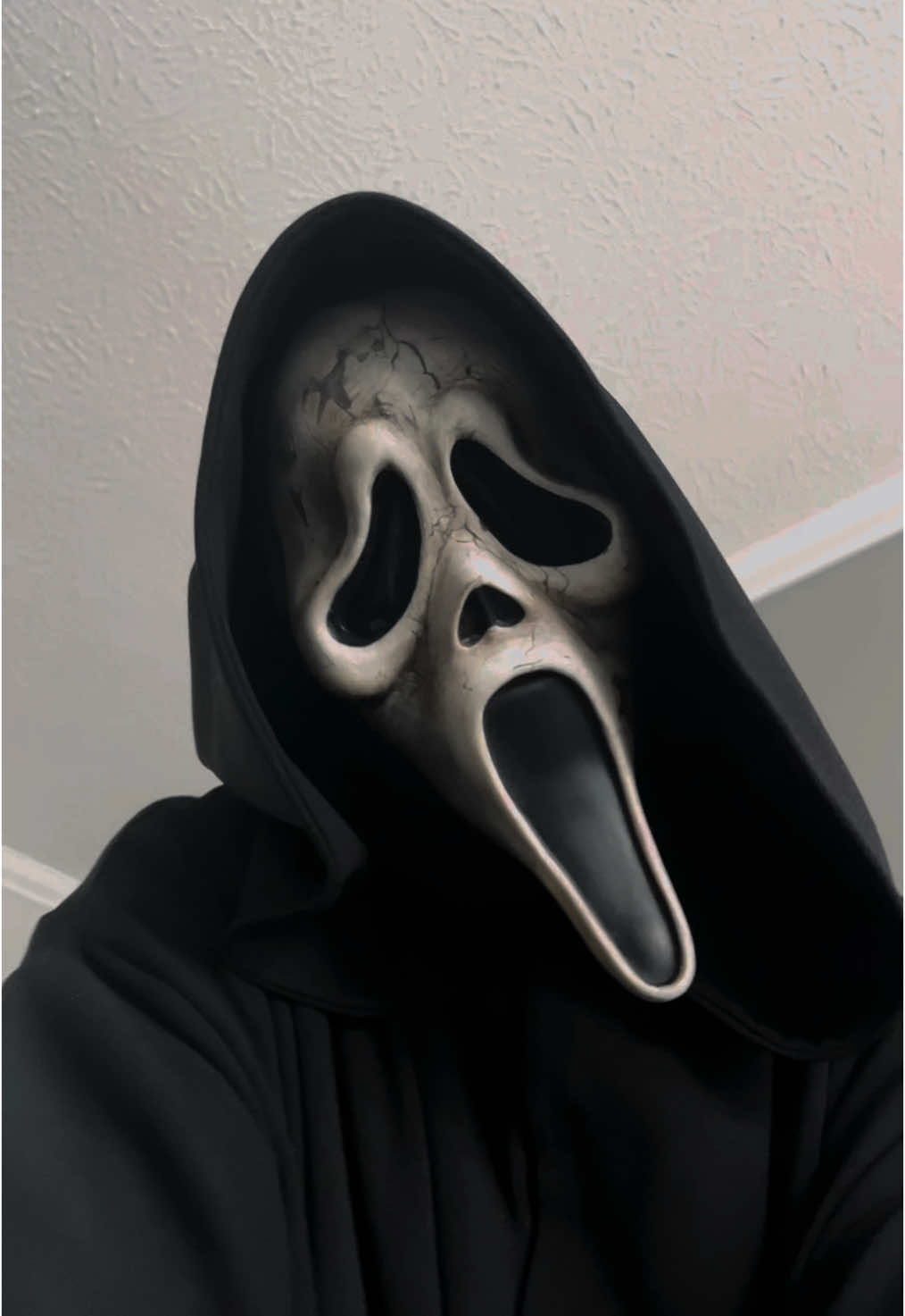 You’re my something RED 🔪🩸 #scream #ghostface #horrortok #screammovie #ghostfacescream #ghostfacecosplay #ghostfacemask #mask #cosplay #foryou #fyp #fypシ #viral #cosplayer #horror 