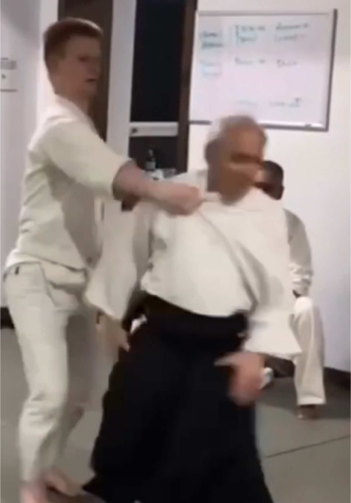 Esta la tengo dominada #martialarts #fail #aikido