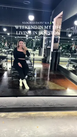 PART 7 | Vlogmas Days 7 & 8 🎄🤍 this weekend I went to a few christmas themed pop-up bars, pilates, and brunch!  #weekendinhouston #thingstodoinhouston #christmaspopup #christmaspopupbar #bestregards #miracleatwinnies #pilateshouston 