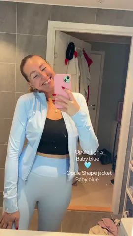 New gym set = motivation boost🪩🏋🏼‍♀️🩵 obsessed with this color and material from @FLEXWEAR.NO  Perfect christmas gift if you ask me✨😉 #gymfit #gymset #athleisurewear #tryon #haul #skyblue #flexwear #fyp #foryouu #Vlog #CapCut 