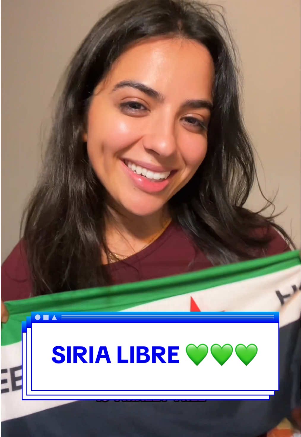 ¿por que los sirios estamos celebrando? porque SIRIA ES LIBRE 💚💚💚  el futuro es muy incierto, pero después de 14 años de guerra y mas 50 años de ser silenciados y oprimidos por una dictadura tiránica y sanguinaria, los sirios merecen celebrar una noticia buena como esta. llevo mucho tiempo sin hablar de la política en español, un poco de paciencia con mi gramática por favor 😅🙏 #siria #sirialibre #arabe @raneem 