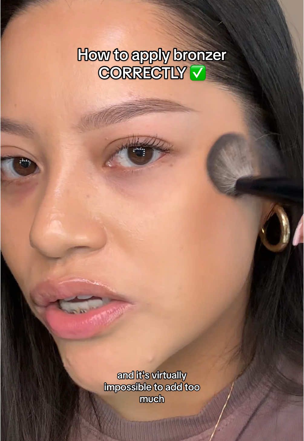 If you’re experiencing patchy bronzer, give this a try‼️  @milkmakeup bronzer shade Baked #makeuptutorial #bronzer #bronzertutorial #makeuptips #beautytips #howtomakeup #makeupforbeginners 