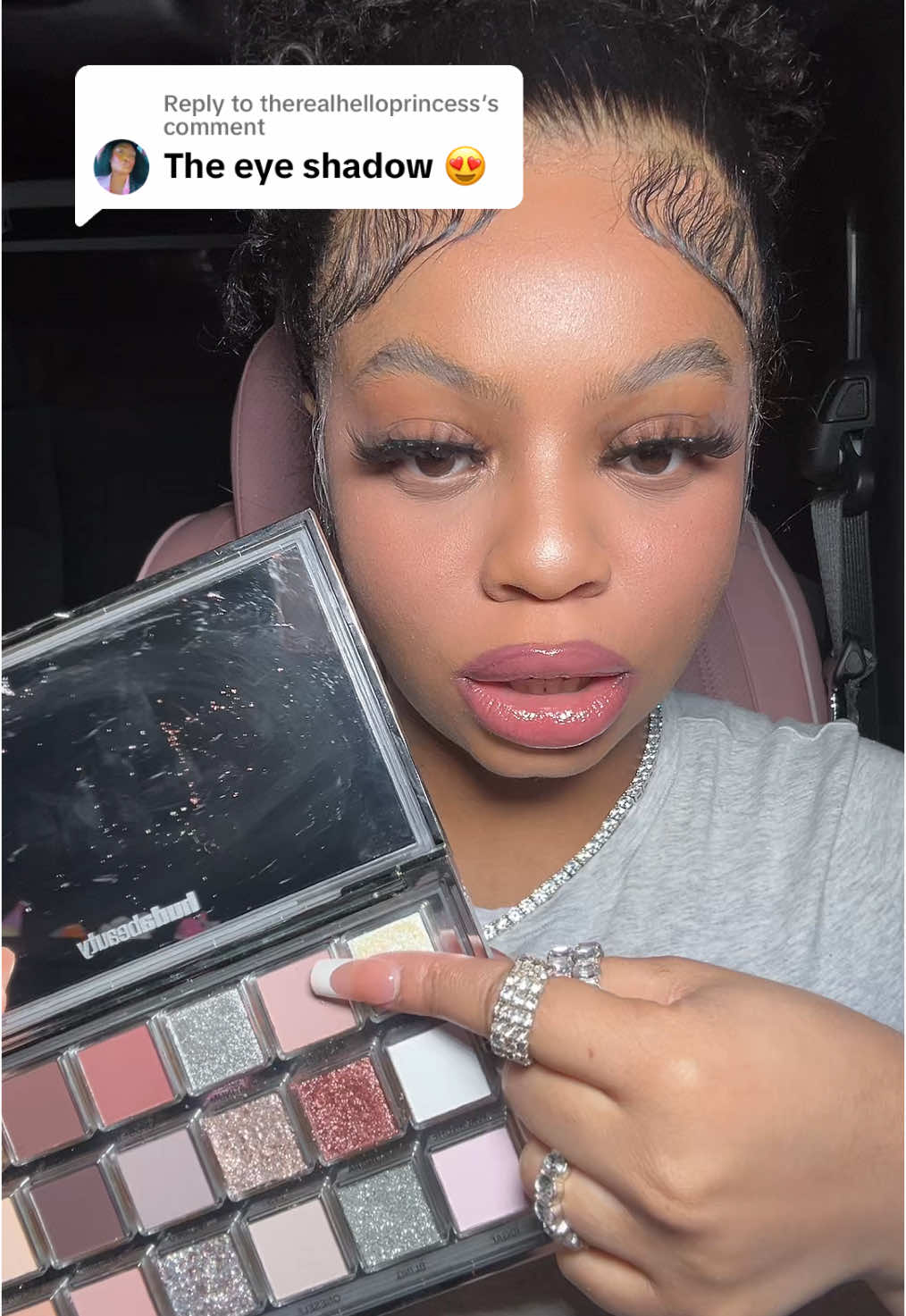 Replying to @therealhelloprincess @Huda Beauty huda beauty icy nude glitter eyeshadow tutorial #glittermakeup #eyeshadowpalette #BeautyTok #eyeshadowlook #makeuptok #glittereyes #glittereyeshadow #hudabeauty #eyeshadow 