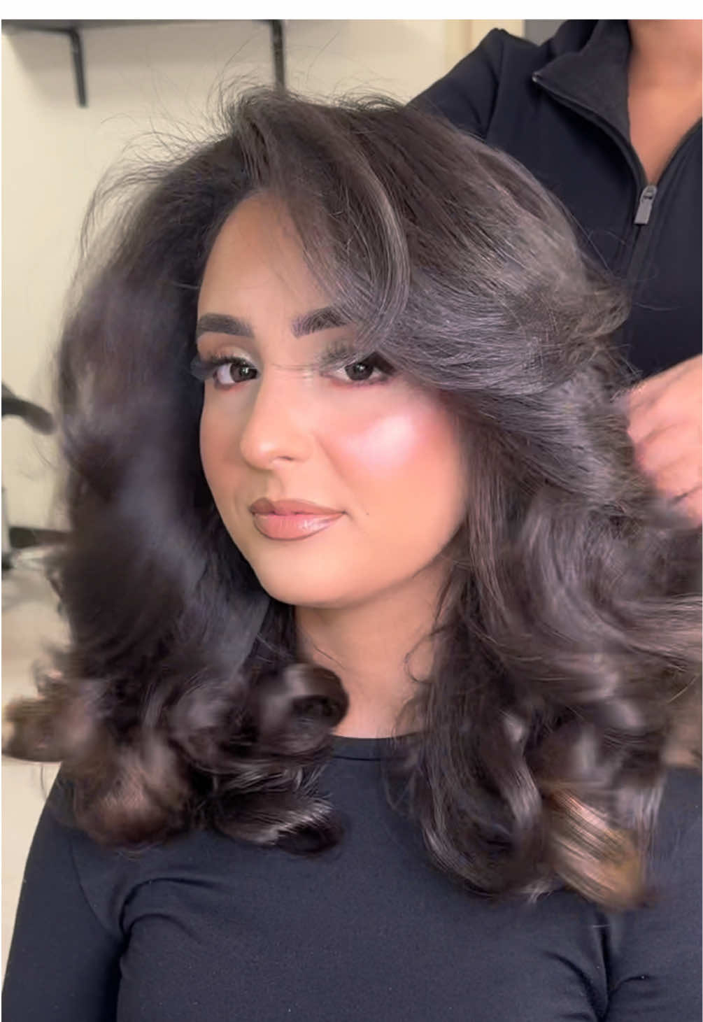 🖤 Wassen & knippen & föhnen nu €65,-.  Make up @Yass Bou  #fyp #fyppppppppppppppppppppppp  #rotterdam #hairdresser #blowdry #hairstyle #haircut #makeup #hijabproof #actie 