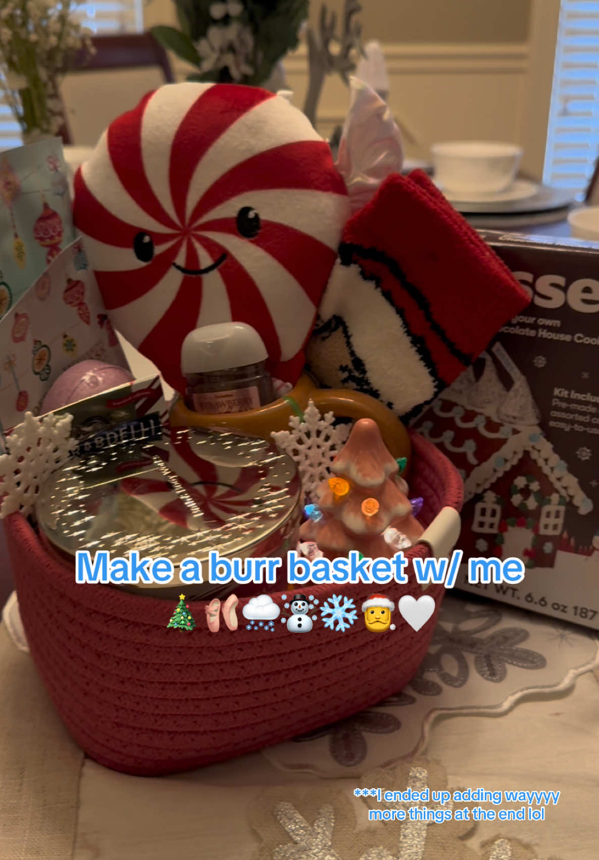 🎄🤍🩰🌨️❄️🎅☃️#christmas #christmasdecor #christmascountdown #holidaycountdown #burrbasket #burrbasketideas #burrbasketideas #basketideas #giftideas #christmasgiftideas #christmasgift #girlythings #christmas2024 #creatorsearchinsights #miniburrbasket #target #targetfinds #minibasket #giftbasket #targetgifts #gifting #makeabasketwithme #targethaul #hobbylobby @target @Ghirardelli Chocolate Company @Bath & Body Works @Hobby Lobby 