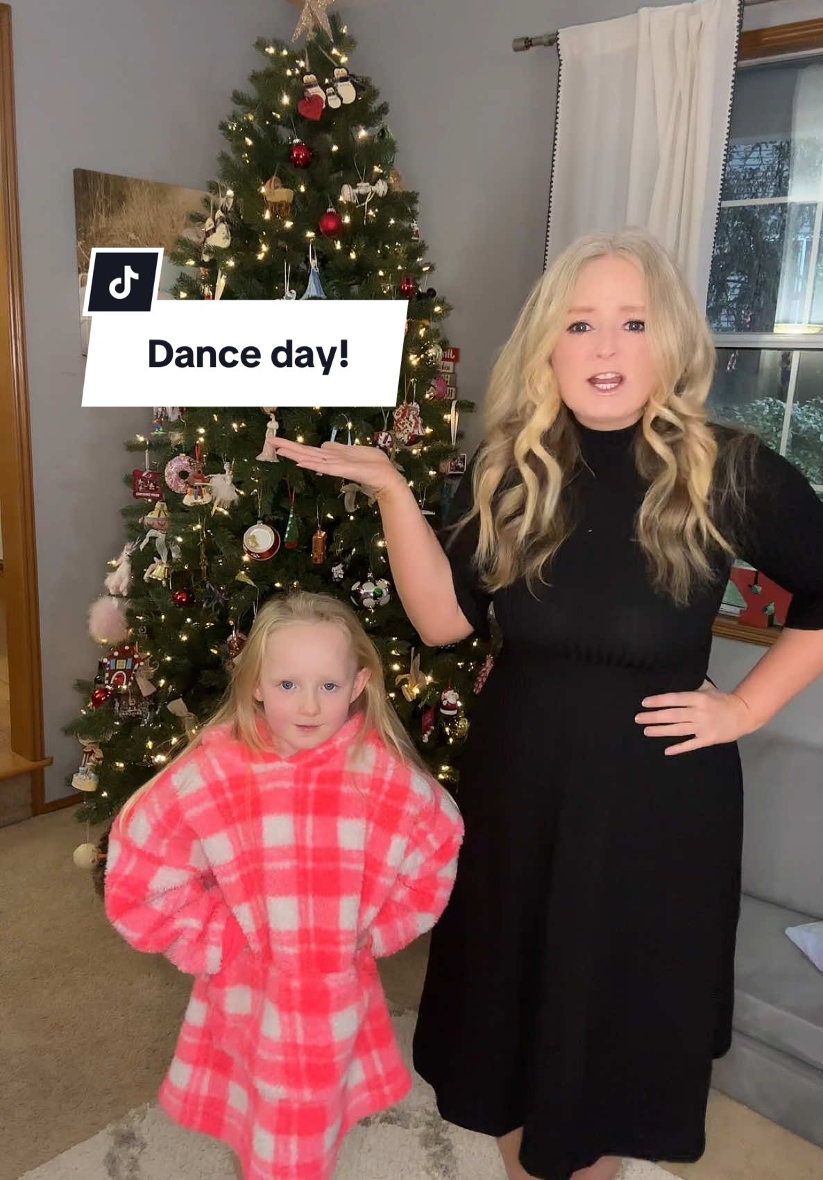 This has become a tradition to make this spongebob transition before every dance recital. It makes my heart happy! This girl loves the staged and crushed all 4 of her routines this weekend. #momanddaughter #momlifebelike #dancemom #dancerecital 