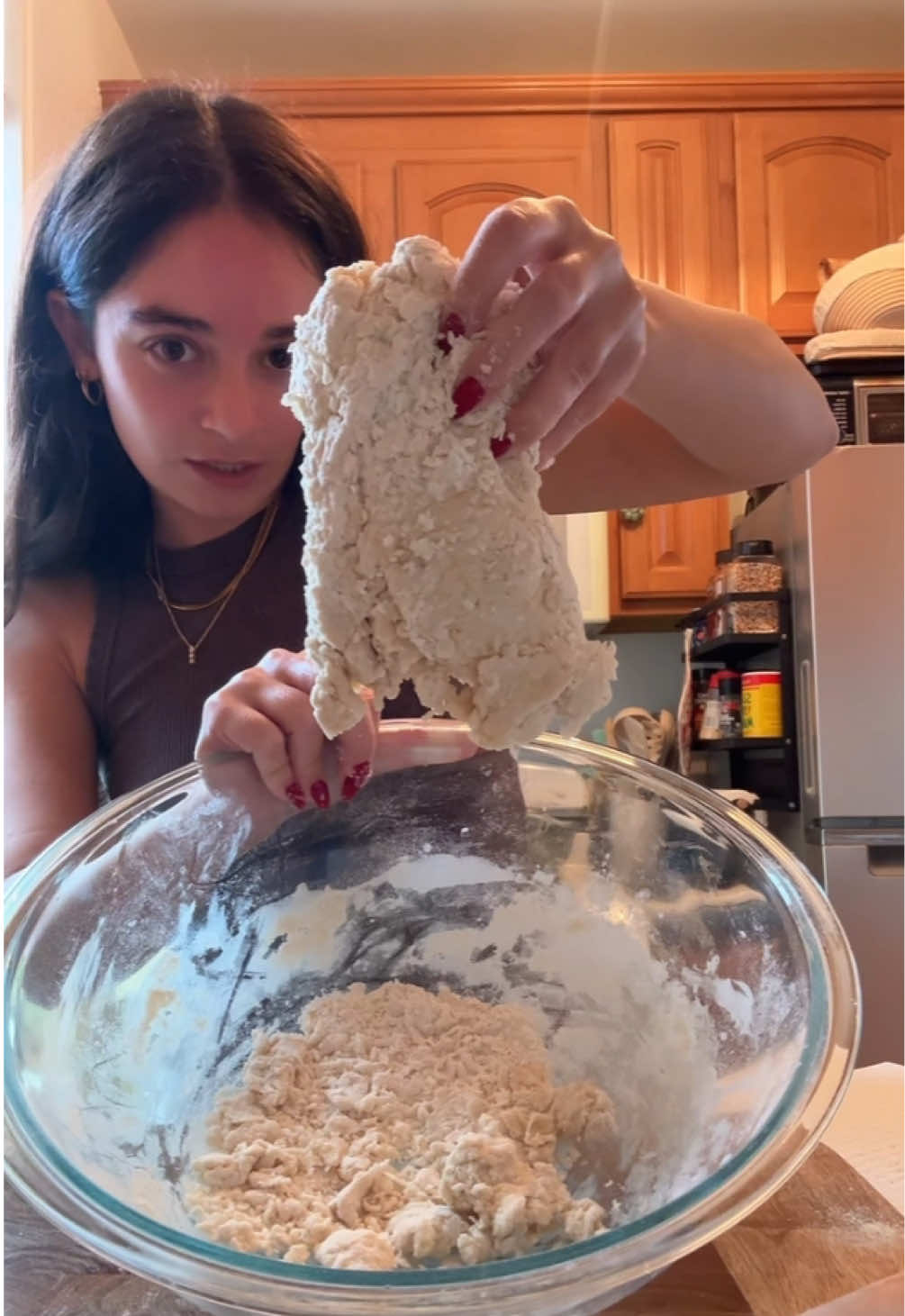 💥📣 ELOISE SOURDOUGH PRETZEL BITES LOADING ‼️ im kneading her for 10 mins, then when she doubles shes sitting in the fridge overnight. recipe below: 195g warm water 70g eloise (active sourdough starter) 50g honey 380g all purpose flour 8g salt 2tbsp melted butter  #sourdoughfeeding #sourdough #sourdoughbread #sourdoughstarter #sourdoughtok #sourdoughbaking #homemadebread #sourdoughforbeginners #BakeWithMe #asmr #fyp #sourdoughpretzels