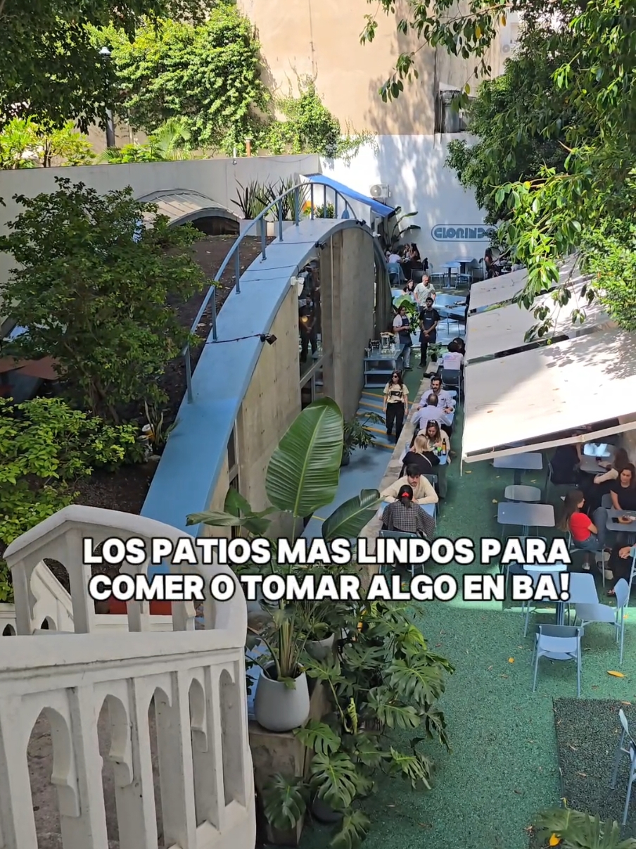 ☕️ Los patios más lindos para comer o tomar algo en Buenos Aires! 1) @croquemadamepalaciopaz Fue la residencia más grande del país.   El edificio, uno de los principales exponentes del estilo academicista francés en la Ciudad. 📍Av Santa Fé 750. Retiro. 2) Palacio Errázuriz @croquemadamecafe Fue diseñado en 1911 por el arquitecto René Sergent, con un estilo neoclásico francés. Hoy el edificio es el @museodecorativo y en su patio funciona un café 📍Av. del Libertador 1902. Palermo. 3) @museoevitarestaurant El edificio, declarado monumento histórico nacional fue construido en 1923 por el arquitecto Estanislao Pirovano, como vivienda unifamiliar. La Fundación Eva Perón compró, restauró y dedicó la casa como Hogar de Tránsito. 📍Juan María Gutiérrez 3926. Palermo. 4) @cafedelasmascaras Un oasis en pleno barrio de San Telmo. Es un espacio adornado con ladrillos a la vista y repleto de vegetación. Ideal para refugiarse en los días de calor. 📍Balcarce 1024. San Telmo 5) @clorindo.ba Se encuentra detrás de la Biblioteca Ricardo Güiraldes en el barrio de Recoleta.  El espacio es un homenaje al arquitecto Clorindo Testa y lo podrán ver en las formas plásticas, el hormigón armado, los colores pastel y la naturaleza. 📍Talcahuano 1261. Recoleta  6) @casa.tinta Funciona en una antigua casona construida en 1936 que estuvo a punto de ser demolida. Es un restaurante con cocina a la vista, cafetería, librería y almacén 📍Remedios de Escalada de San Martín 631. Villa Crespo. 7) @malvonba Con enredaderas en sus paredes y decoración vintage se encuentra este espacio que ya es un clásico del barrio de Villa Crespo. 📍Serrano 789 8) @laplapla.eci Es un espacio cultural con café de especialidad, talleres y shows en vivo. 📍Tres Arroyos 1596. Caballito. 9) @CasaEzeiza Es una casa chorizo de dos plantas con tres patios interiores, de estilo italianizante. Fue construida a finales del siglo XIX. Hay algunos bares y cafés para sentarse. 📍Defensa 1179. San Telmo. 10) @Ilsorpassosantelmo Otro patio con un patio que nos transporta directamente a Italia 📍Humberto 1° 478, San Telmo. #buenosaires #patios #turismobuenosaires #argentina 