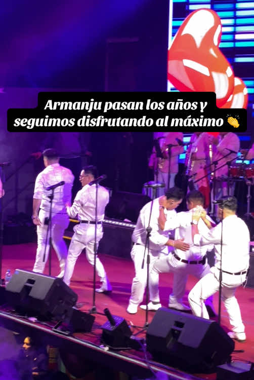 Armanju eres una estrella que  brilla en el escenario 👏#musica #caribeñosdeguadalupe 