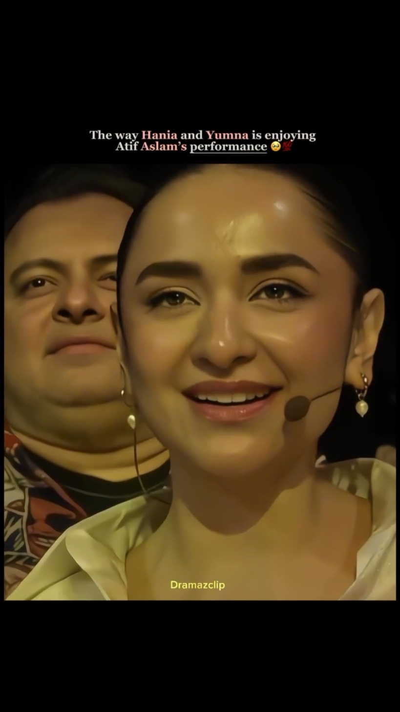 🥺😄 #yumnazaidi #haniaamir #unfrezzmyaccount 