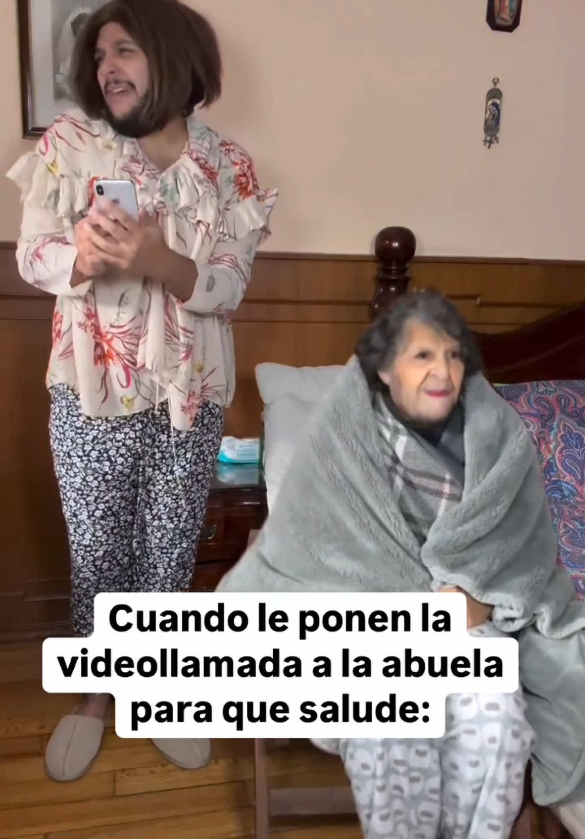 Y la abuela asi de 👁️👄👁️ quien es ??? JAJAJA #comedia #pacodemiguel 