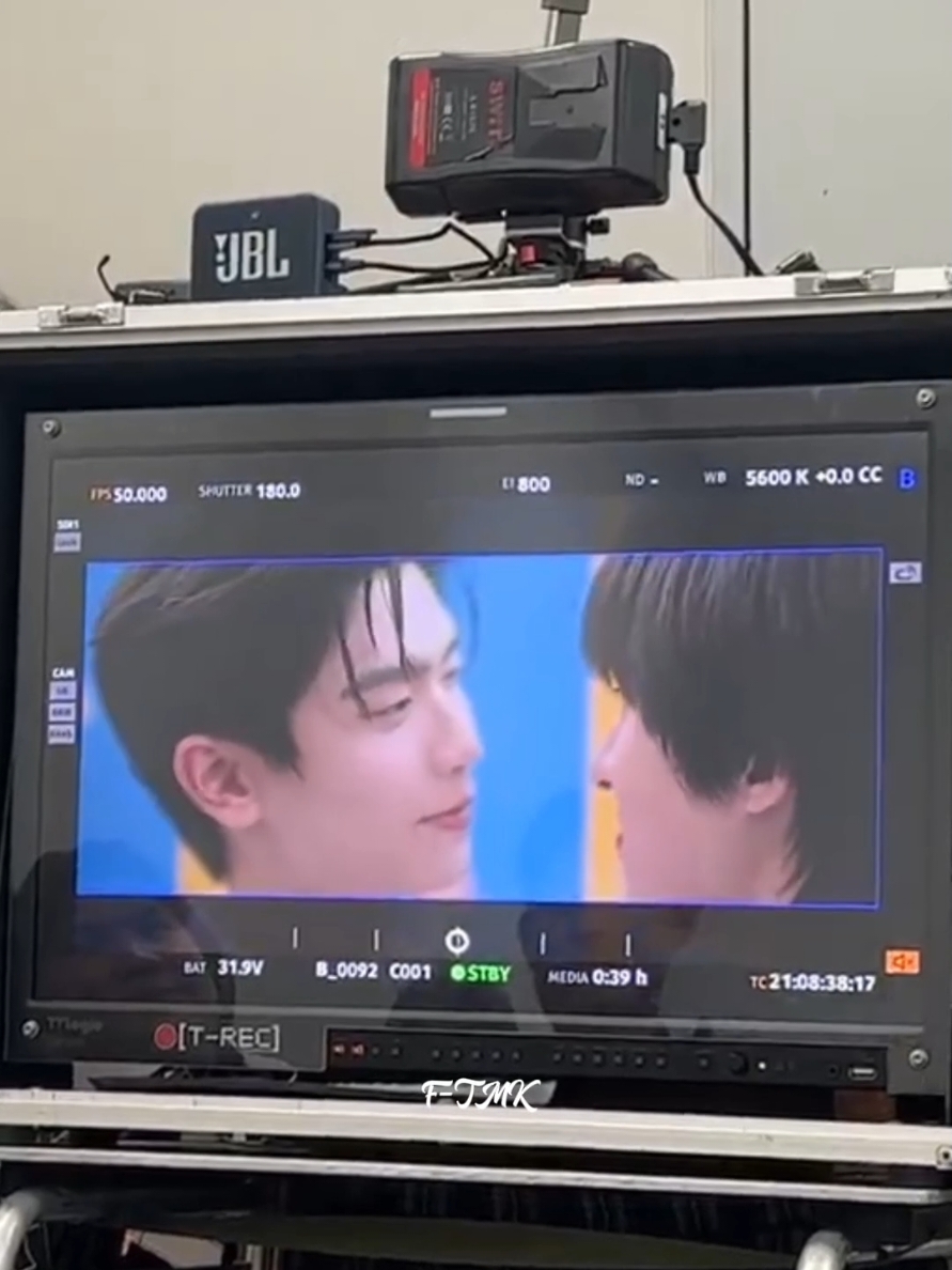 Behind The Scene 🥰 Tho, elu gak jatuh cinta beneran kan? 🥹🫣 #thomaskong #tthomastc #kongjiro #fyp #foryou