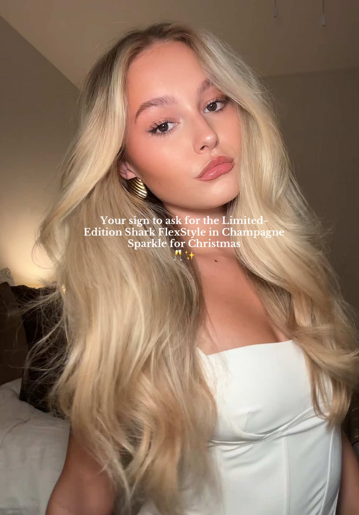 The VOLUME- are we kidding?? The limited-edition FlexStyle in Champagne Diamond is the ultimate tool for flawless hair this holiday season! @@Shark Beauty##sponsoredbysharkbeauty##sharkflexstyle##blowoututorial##hairtok##christmaslist