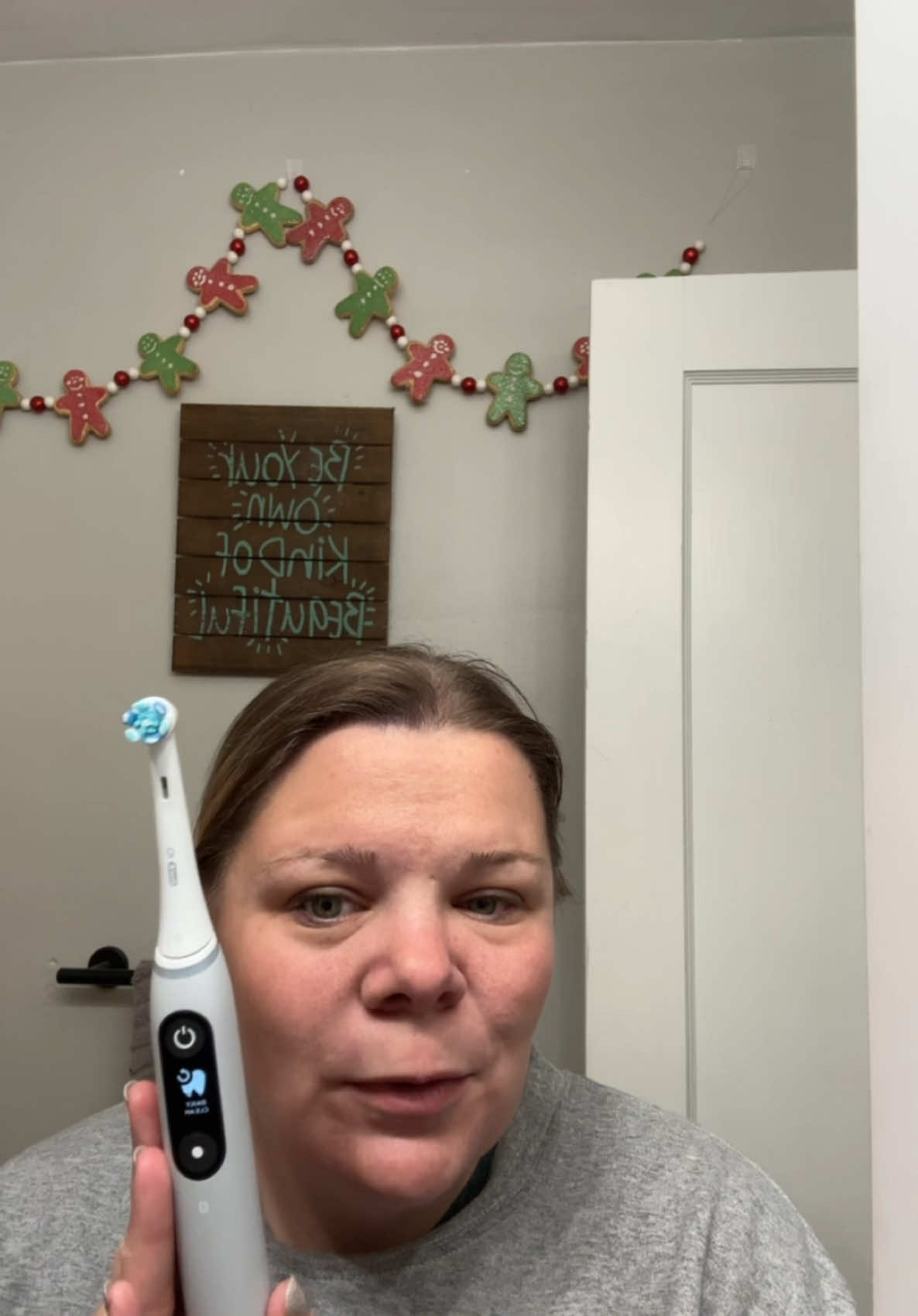 Oral-b io toothbrush review. #oralb #toothbrush #fyp #dentist 