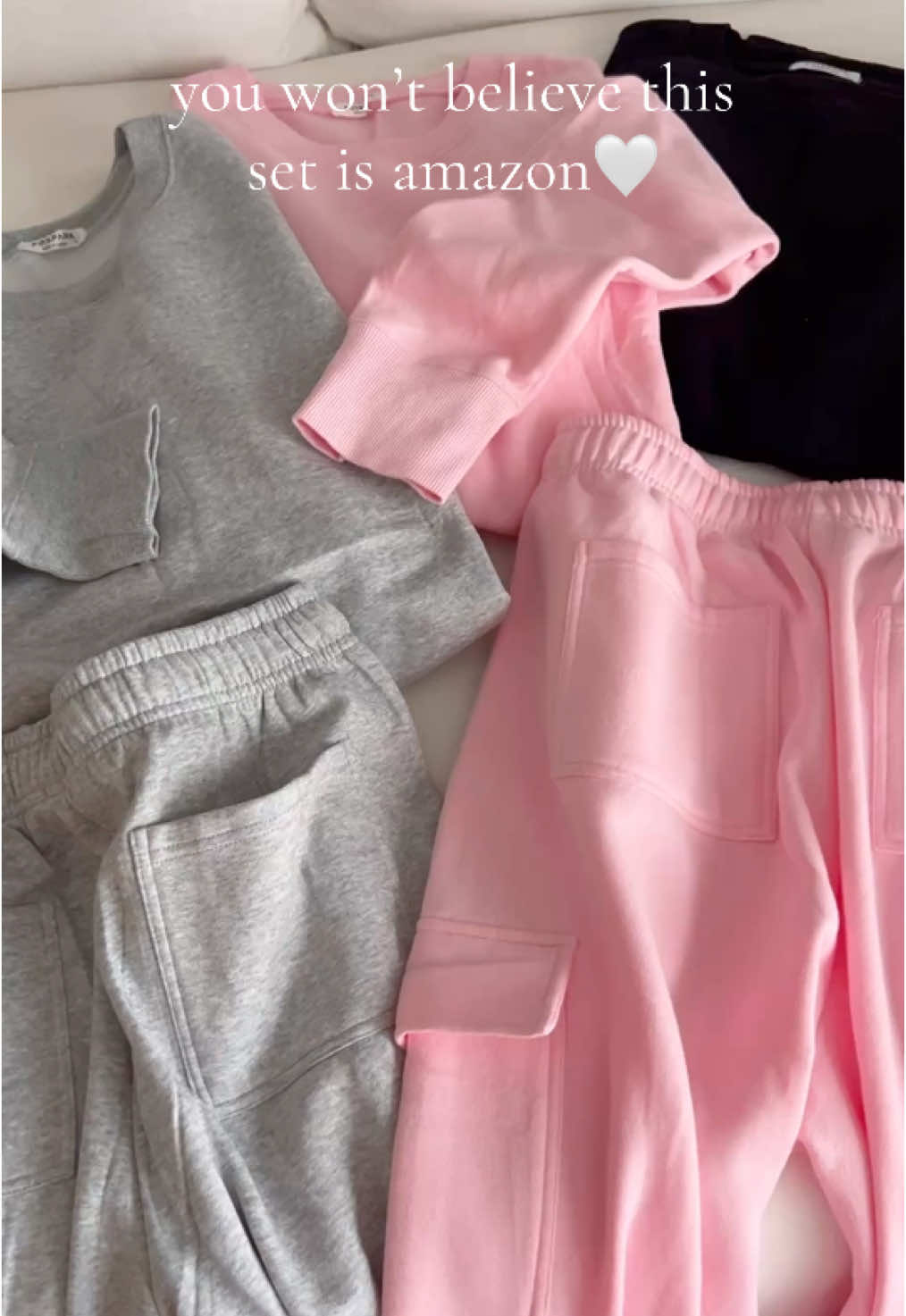 Linked in bio on amazon storefront!🤍 this amazon matching set is so good I had to get three colors!😍 amazing look for less and cute gift for her!❄️ #amazonfashion #amazonfinds #amazonmusthaves #amazonvirtualtryon #matchingset #aritzia #aritziaoutfits #sweatpants #comfyoutfits 