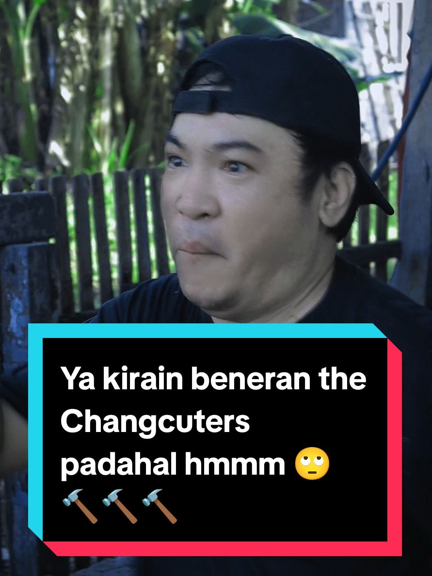 Ya udah gilak mw ajojing lompat lompat padahal preertttt... 😫😫😫🙄🙄🔨 Mendingan ikut gw konser Rock Metal aja yah 🔥🔥 #parodi #komedi  #lucu #tetangga  #rockmetal #thechangcuters 